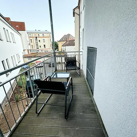 Daire Sali Homes - Urban Escape - Modern With Balcony & View *