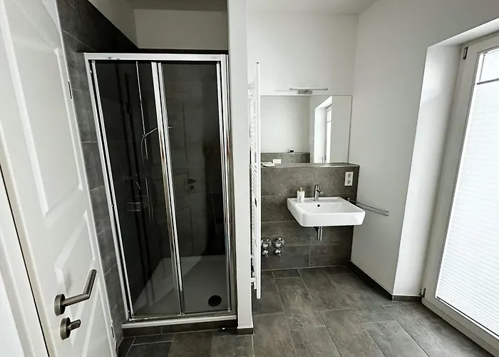 Sali Homes - Urban Escape - Modern With Balcony & View *