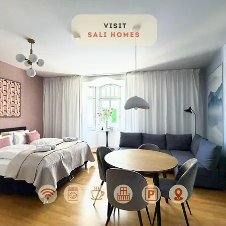 דירה Sali Homes - Urban Escape - Modern With Balcony & View *